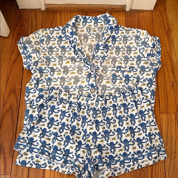 Roller Rabbit Blue and Gray Monkey Print Pajama Top - Picture 1 of 2
